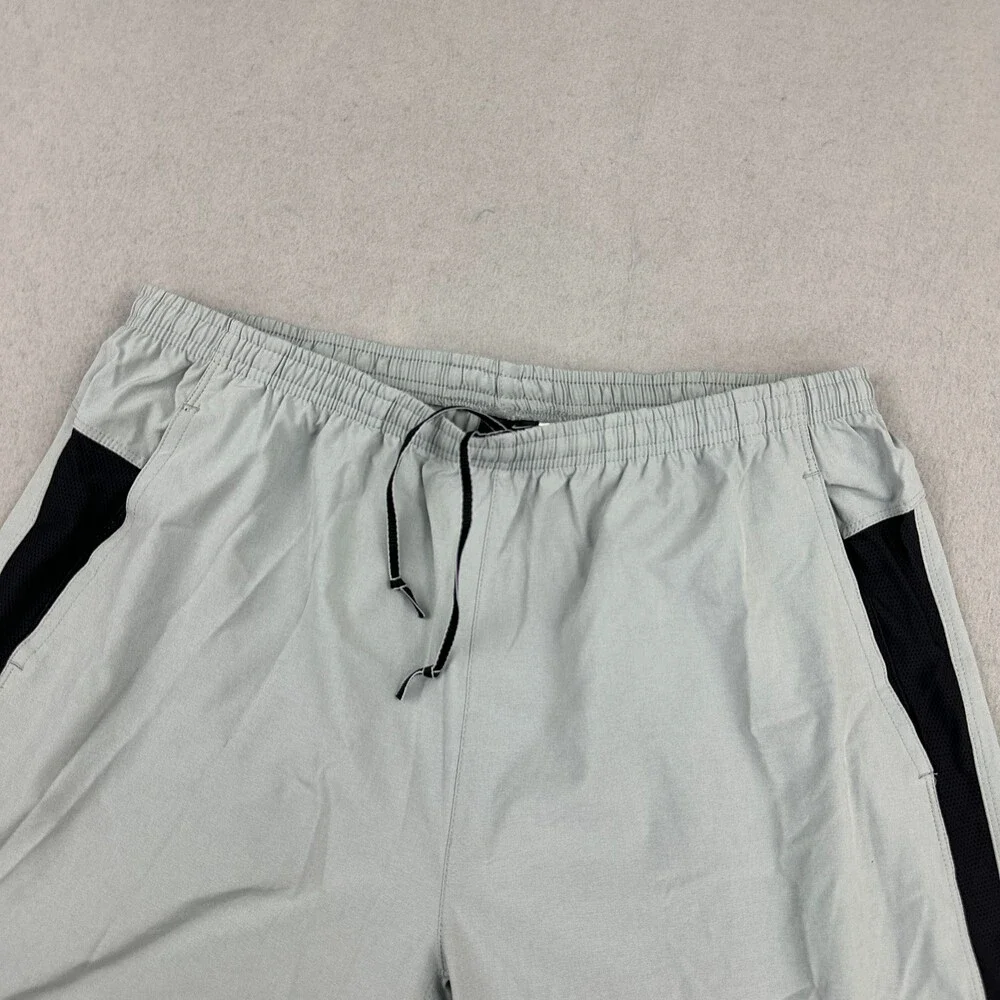 Vintage Nike Shorts Men 2XL Gray Solid Dri Fit Pocket Y2K Training Stretch XXL *